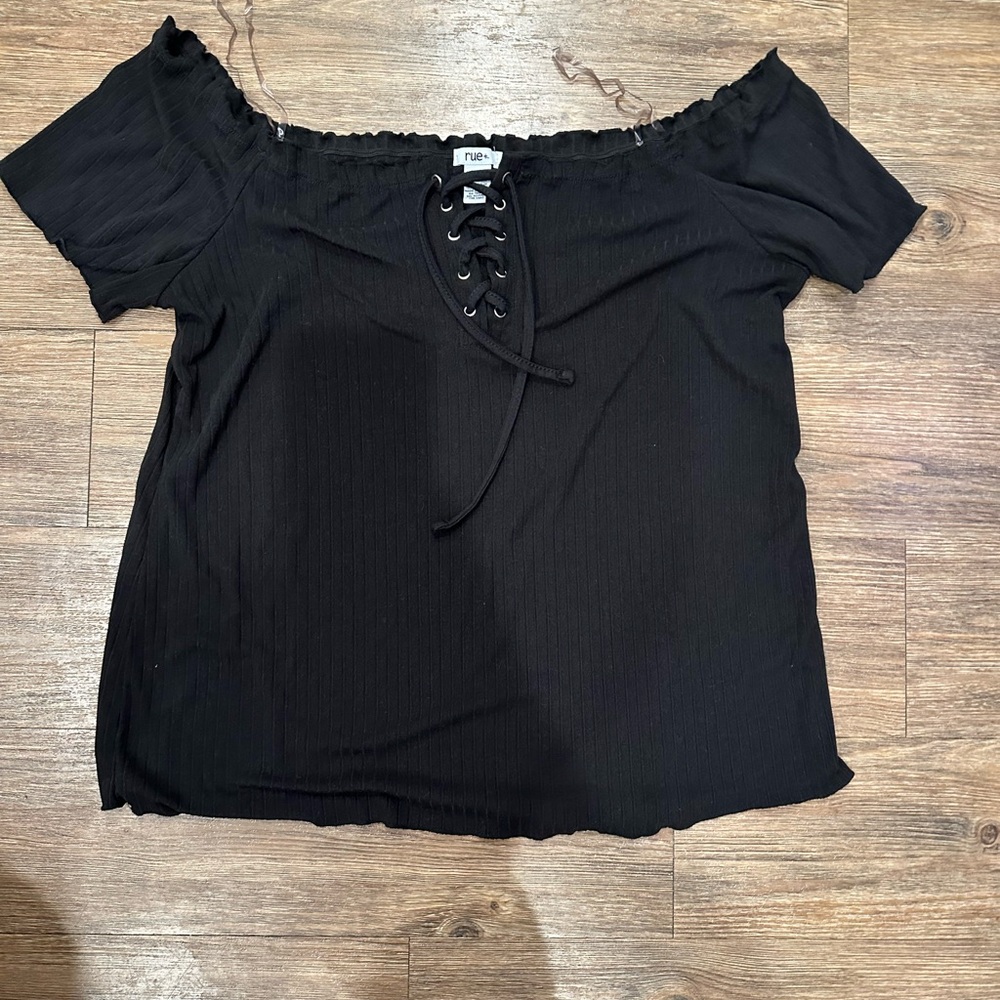 Rue21 off the shoulders blouse
